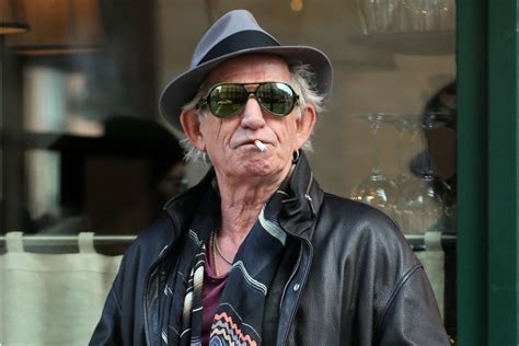 Keith Richards quits smoking in advance of U.S. tour