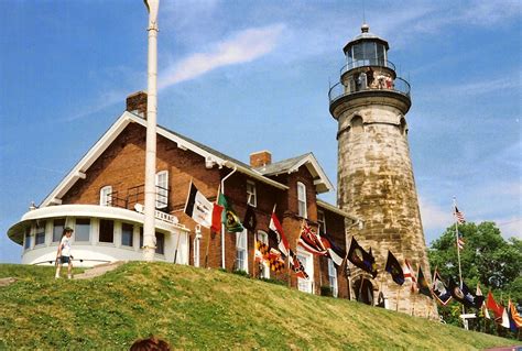 none: Lighthouses Re-Visited: Fairport Harbor Lighthouse