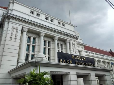 Traveling: Kritik Arsitektur Terhadap Bangunan “Museum Bank Indonesia”