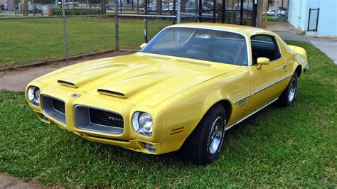 Yellow Gold: 1970 Pontiac Firebird Formula 400 | Barn Finds