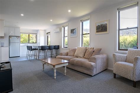 Kooringal - Freycinet Holiday Houses - Self-Catering Accommodation ...