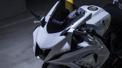 Intensity White R7 is here! | Yamaha YZF-R7 Forum