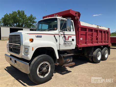 1994 Ford L8000 6x4 T/A Dump Truck in Willmar, Minnesota, United States ...