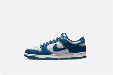 Nike Dunk Low Retro SE - DV0834-101 - Summit White / Industrial Blue - Footshop - Releases