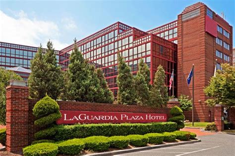 LaGuardia Plaza Hotel — East Elmhurst, NY, 11369 — Photos — ReceptionHalls.com