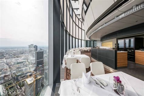 Main Tower Restaurant & Lounge - 360-Panoramen und Rundgänge aus Frankfurt