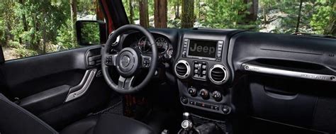 2018 Jeep Wrangler Interior Design & Features | Cornerstone CDJR