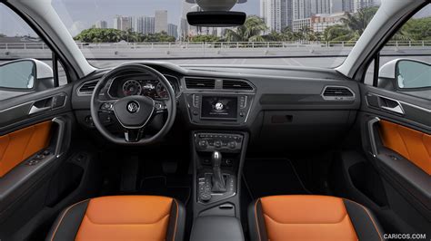 Volkswagen Tiguan | 2017MY R-Line | Interior