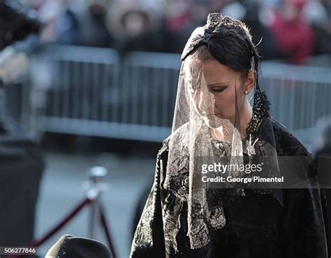 206 Celine Dion Funeral Stock Photos, High-Res Pictures, and Images - Getty Images