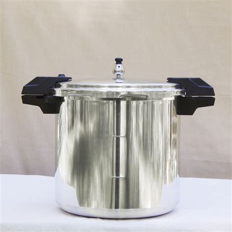 Mirro 22-Quart Pressure Canner Review: Leg Room for Your Jar