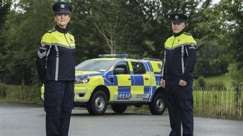 New An Garda Síochána uniform introduced - BBC News