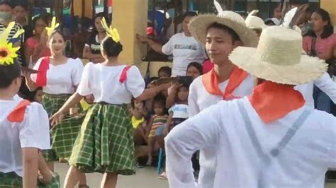 Pantomina, Bicol's traditional dance. - YouTube