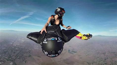 Amazing Wingsuit Flying Footage