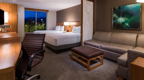 Modern Hotel Near Boise State University | Hyatt Place Boise / Downtown