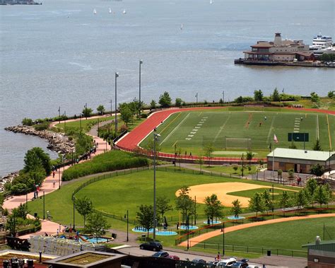 Weehawken Waterfront Park on the Hudson River, New Jersey | Flickr