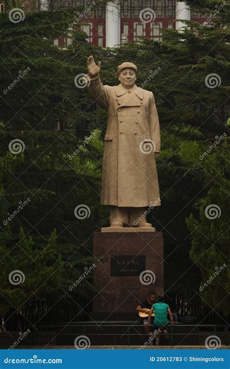 Chairman Mao s Statue editorial stock photo. Image of chinese - 20612783