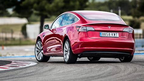 10 Things To Know Before Buying The 2022 Tesla Model 3