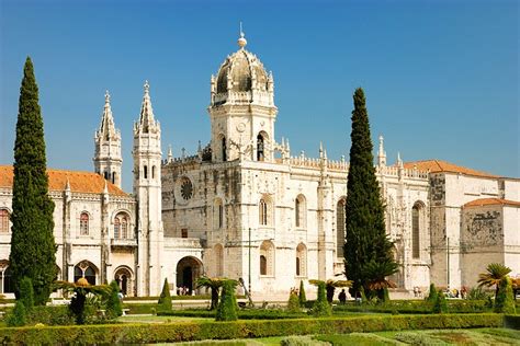 25 Top-Rated Tourist Attractions in Portugal | PlanetWare