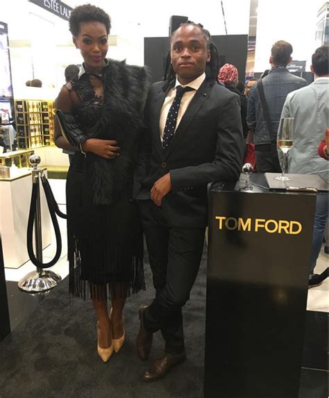 5 Cute Photos Of Siphiwe Tshabalala And His Wife - Diski 365