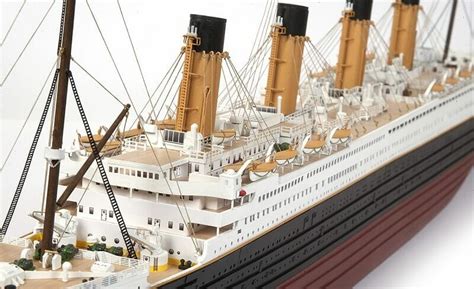 Titanic Model Ship Kit 1:300 - Occre (14009)