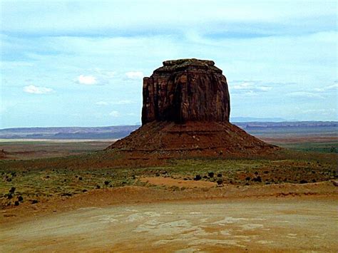 THIS FORMATION IS CALLED BUTTE BECAUSE IT IS HIGHER THEN LONG | Monument valley, Monument, Butte