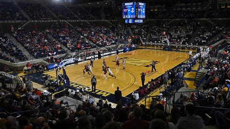 Nov 10 | The College of Charleston Men's Basketball vs. Duquesne ...