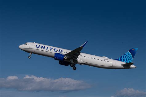 United Airlines First A321neo Enters Service - Dj's Aviation