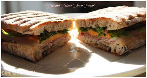 Gourmet Grilled Cheese Panini with Ivanhoe Cheddar #GayLeaFoods ...