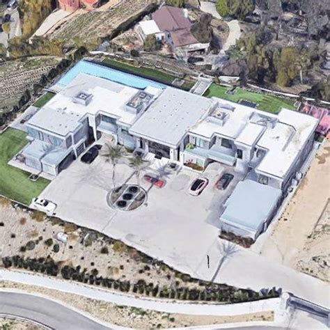 Stokes Twins' House in Los Angeles, CA - Virtual Globetrotting