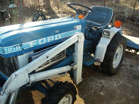 1983 Ford 1210 Tractors - Compact (1-40hp.) - John Deere MachineFinder