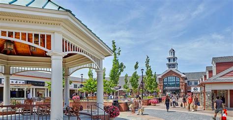 Woodbury Common Premium Outlets Just Made Shopping Even More Fun