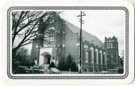 [Photograph of Oak Cliff Church of Christ] - The Portal to Texas History