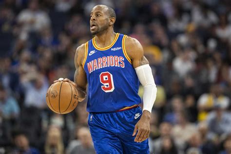 Andre Iguodala will re-sign with Warriors, play 19th NBA season