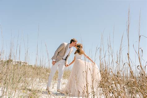 Wedding Portraits in Midday Sun - Meredith Ryncarz Photography