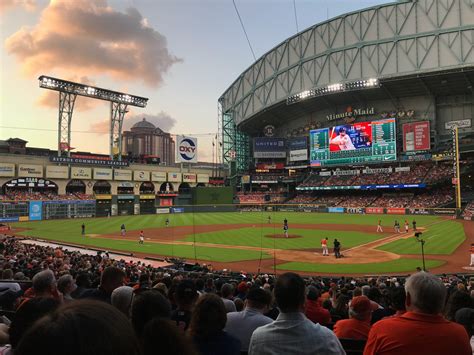 Top Places to Park for Houston Astros Games | ParkMobile