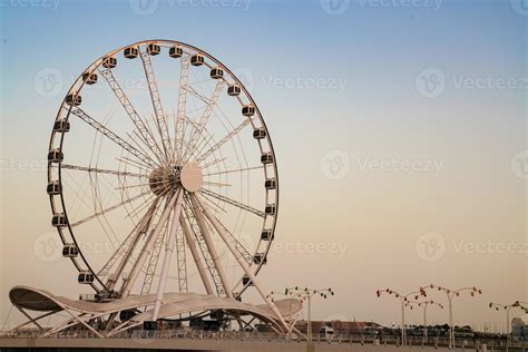 ferris wheel on the sunset sky 18819259 Stock Photo at Vecteezy