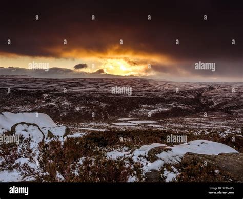 Peak District in Winter, snow scene Stock Photo - Alamy