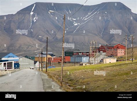 The town Longyearbyen, capital of Svalbard, Spitsbergen, Norway Stock ...