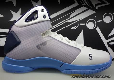 Nike Hyperdunk - Manu Ginobili PE - SneakerNews.com