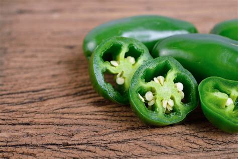 Growing a Full Jalapeño Harvest From Seed | HappySprout