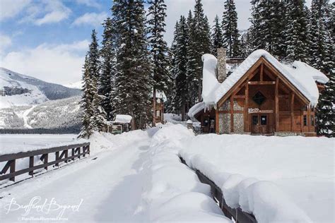 emerald lake lodge in winter