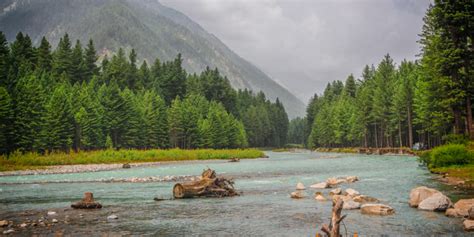 Tourists rush increases to ‘Kumrat Valley’ after snowfall of winter season