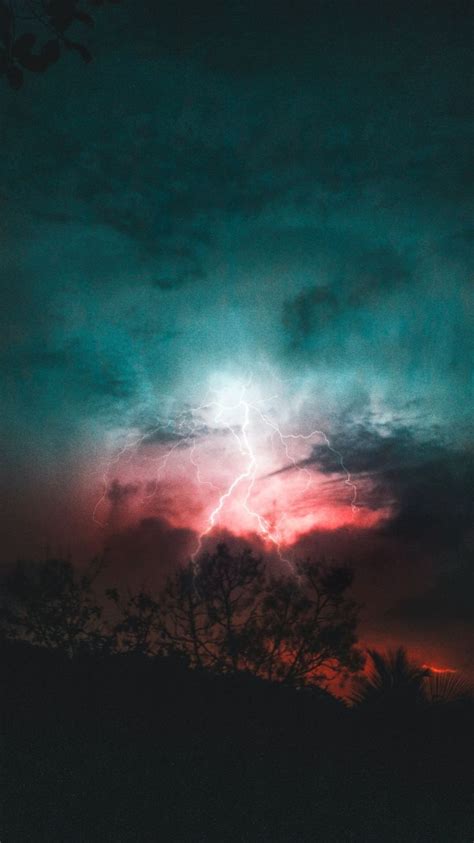 Lightning | Lightning photography, Nature photography, Scenery wallpaper