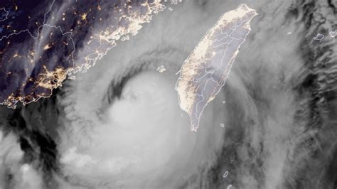 Reinvigorated Typhoon Doksuri storms toward China coast » Yale Climate Connections