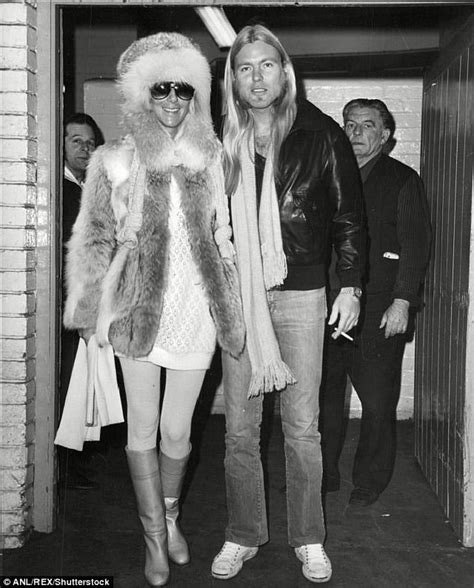 40 Pictures of Cher and Her Husband Gregg Allman During Their Short ...