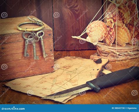 Old Map with Buried Treasure Stock Photo - Image of wood, vintage: 38042730