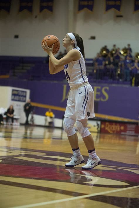 JMU women's basketball vs. Wagner | Multimedia | breezejmu.org