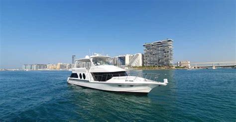 Dubai: Marina Sightseeing Cruise with Ain Wheel View | GetYourGuide