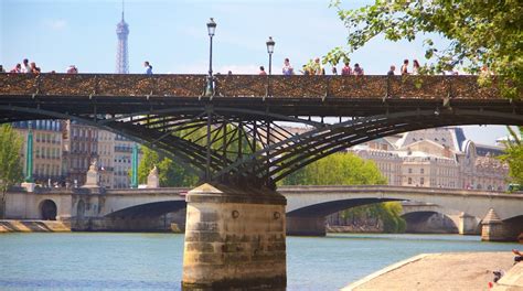 Pont des Arts in Paris City Center | Expedia