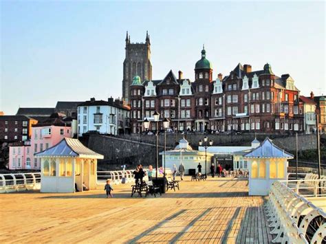 Cromer Beach - Norfolk | UK Beach Guide